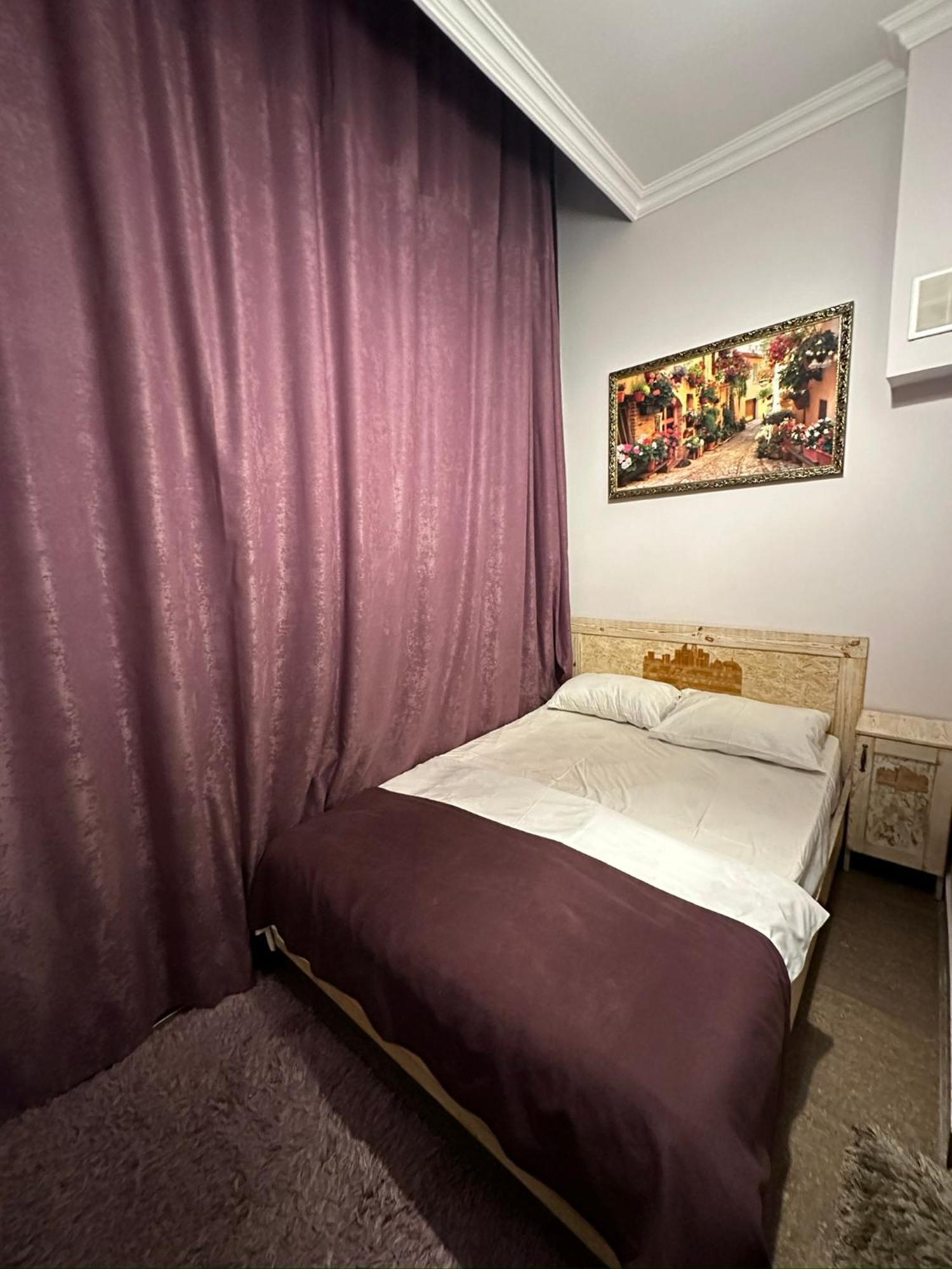 Hotel California Boutique Yerevan Bagian luar foto