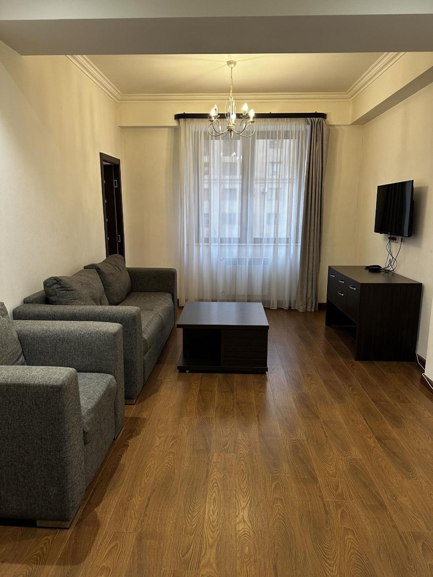 Hotel California Boutique Yerevan Bagian luar foto